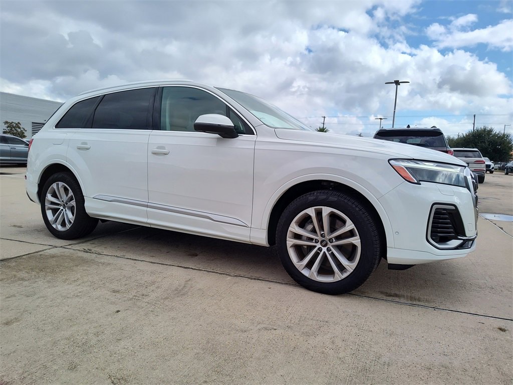 Used 2025 Audi Q7 3.0T Premium Plus image 14