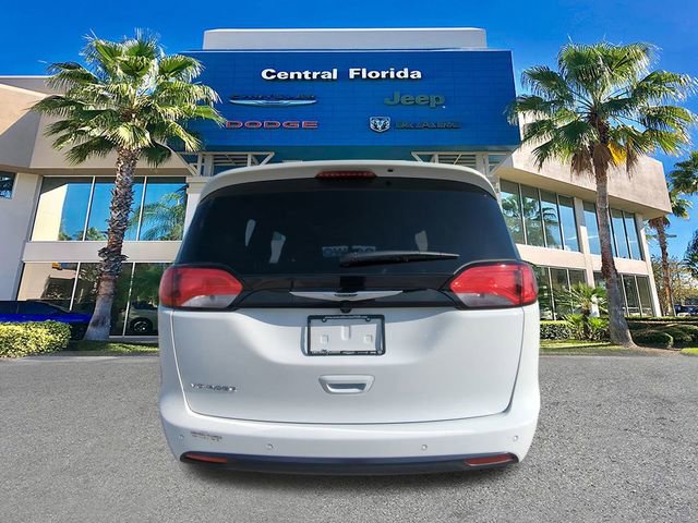 New 2026 Chrysler Voyager LX image 6