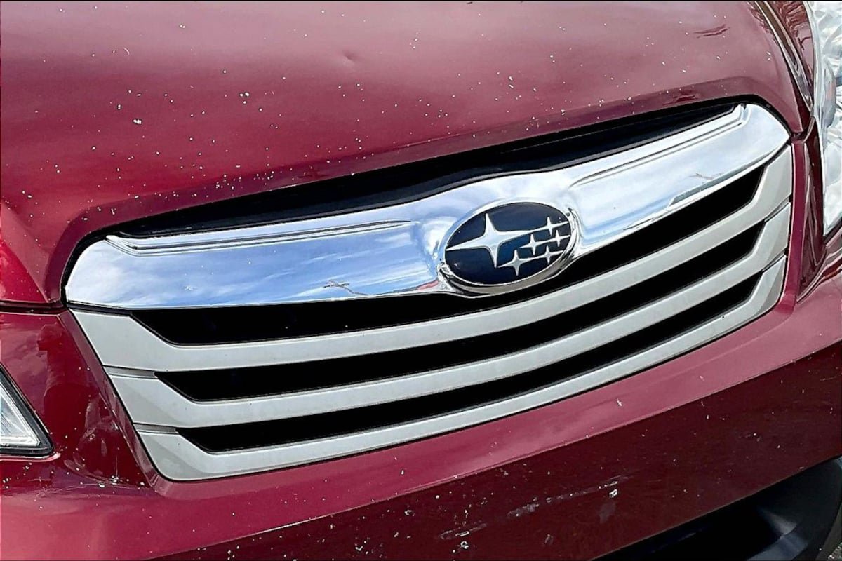 Used 2012 Subaru Outback 2.5i Premium AWD/4WD image 32