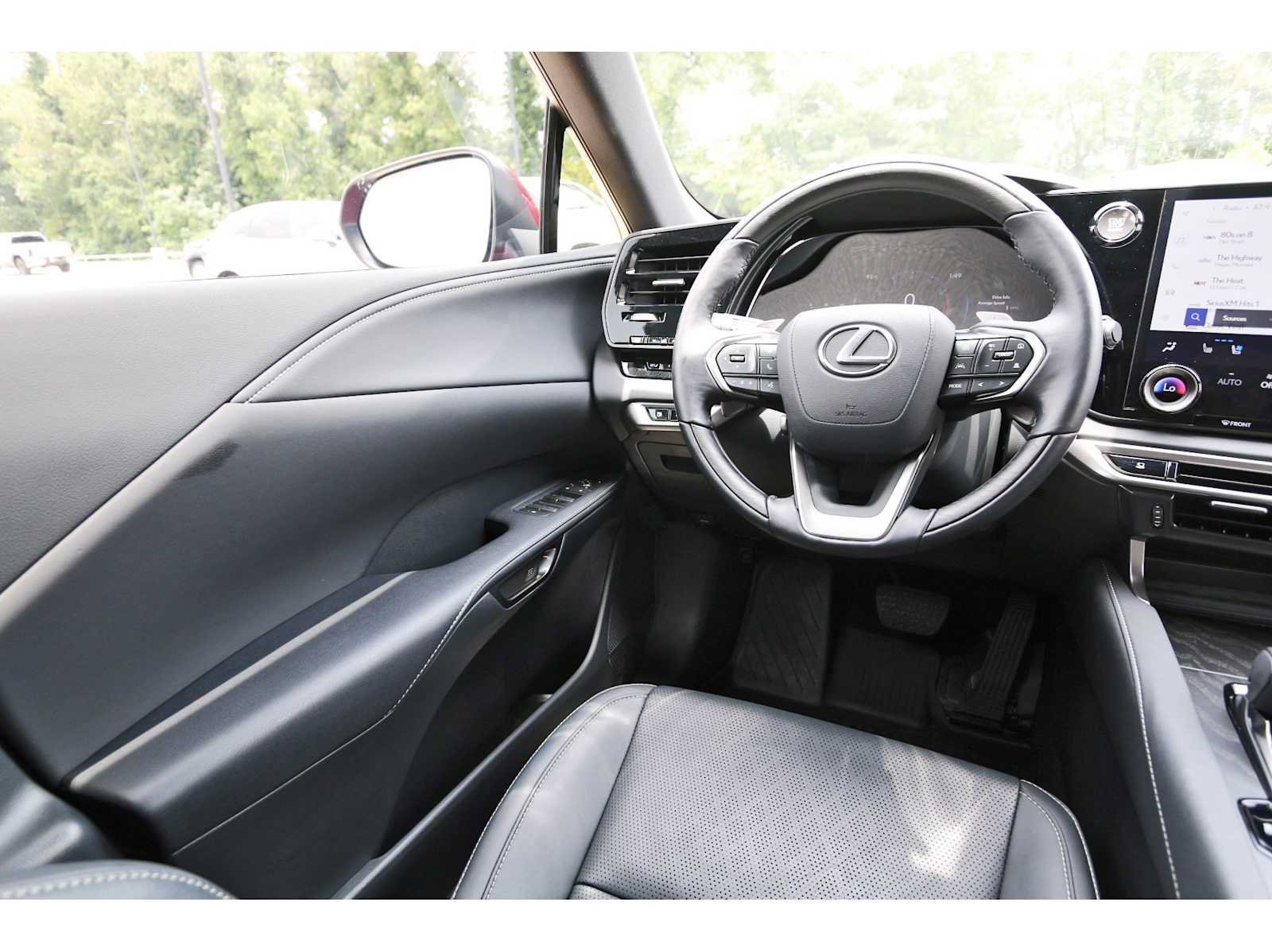Used 2025 Lexus RX 350 Premium Plus w/ Accessory Package FWD image 6