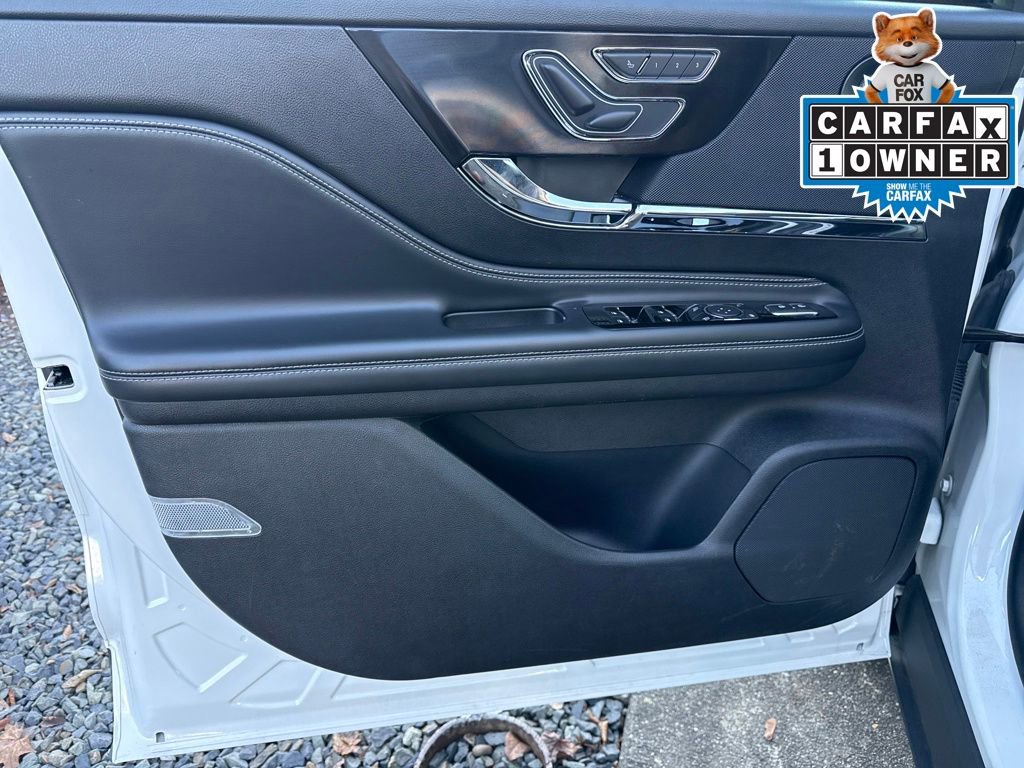 Used 2022 Lincoln Corsair Reserve w/ Equipment Group 201A image 20