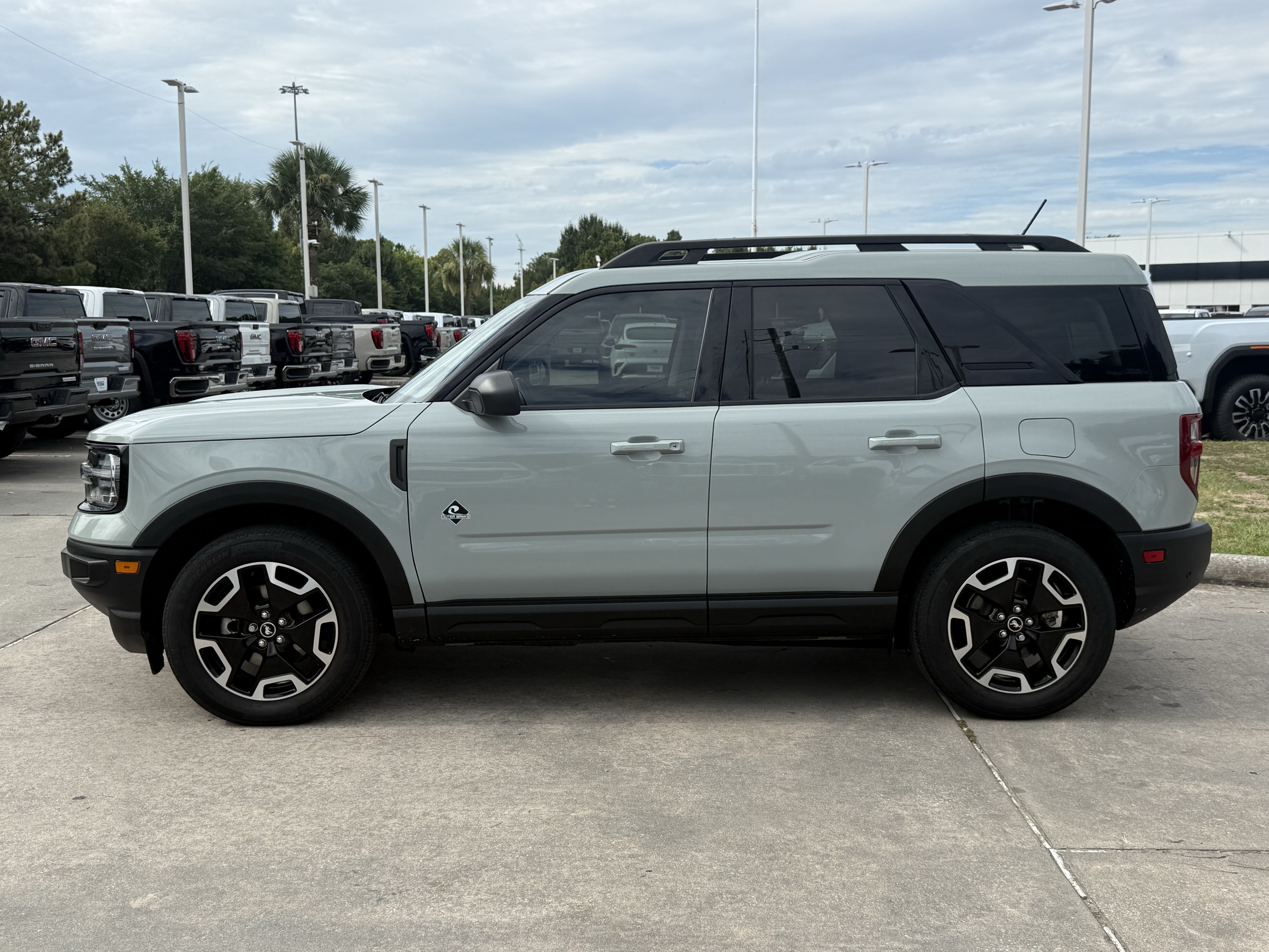 Used 2023 Ford Bronco Sport Outer Banks w/ Tech Package AWD/4WD image 8