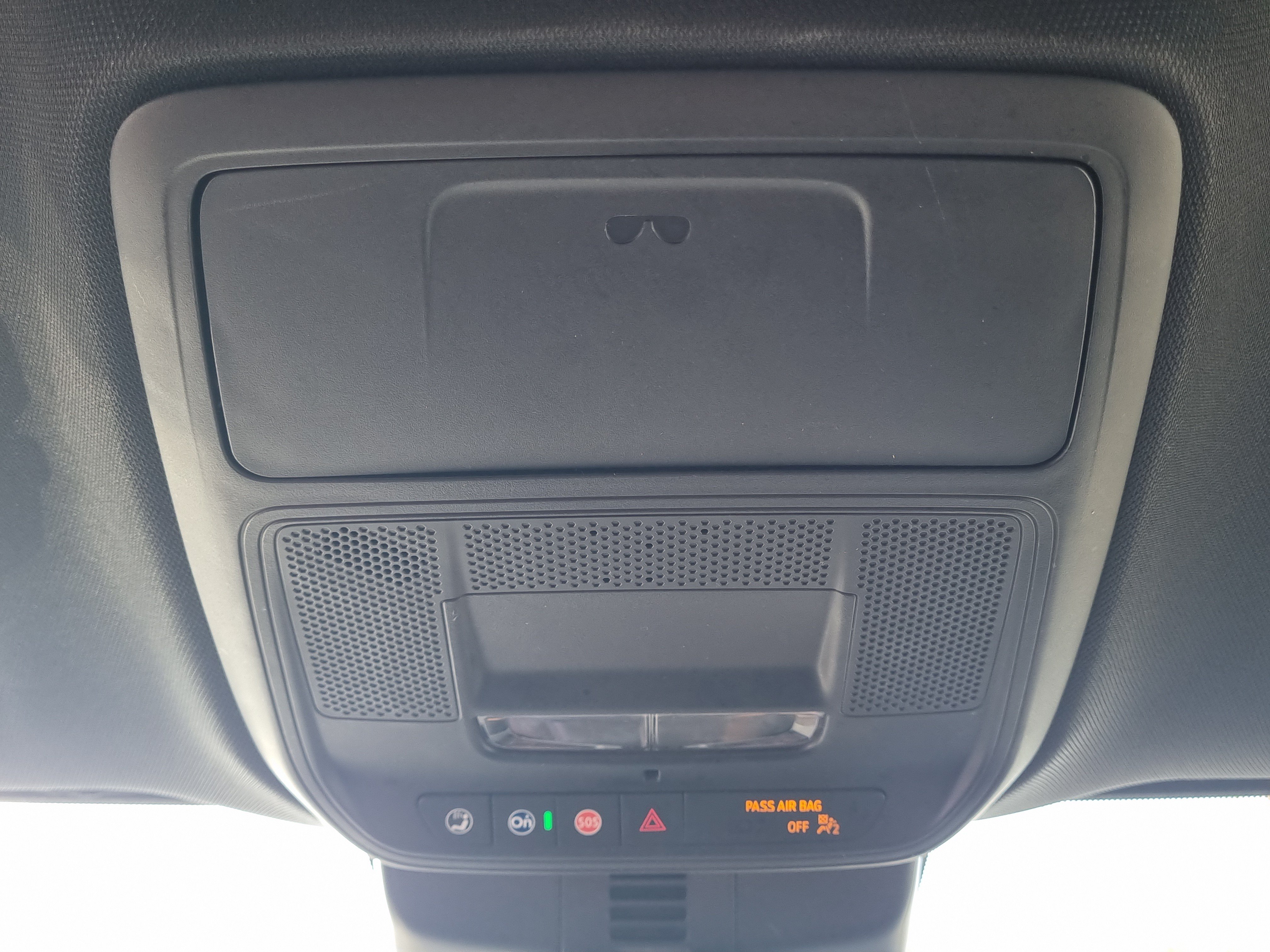 Used 2024 Chevrolet Traverse LT FWD image 33