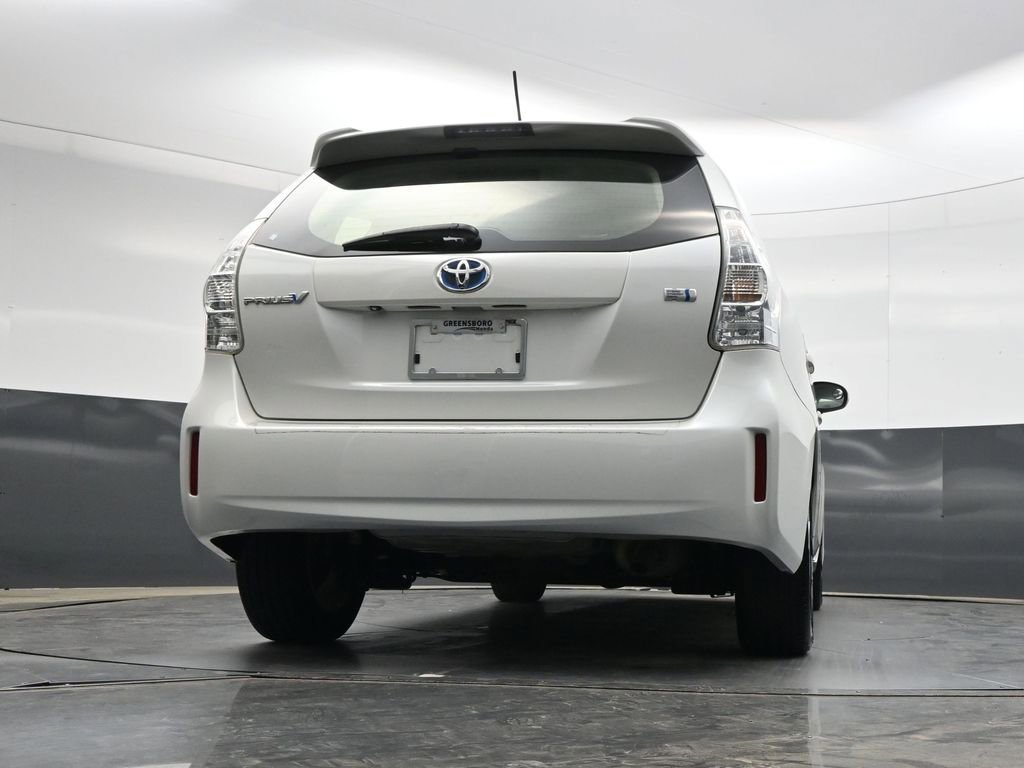 Used 2014 Toyota Prius V Three FWD image 32
