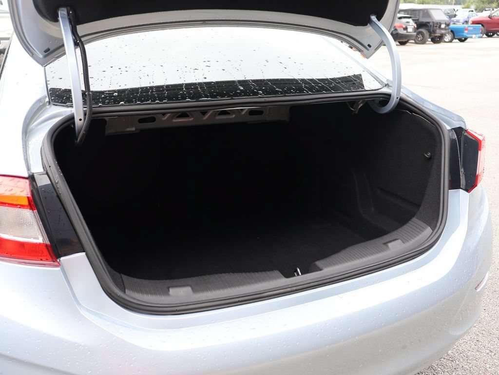 Used 2018 Chevrolet Cruze LT FWD image 14