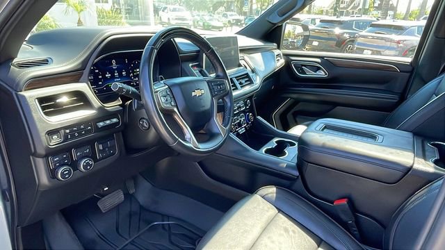 Used 2024 Chevrolet Suburban High Country w/ Advanced Technology Package image 11