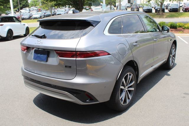 New 2026 Jaguar F-PACE R-Dynamic S image 2