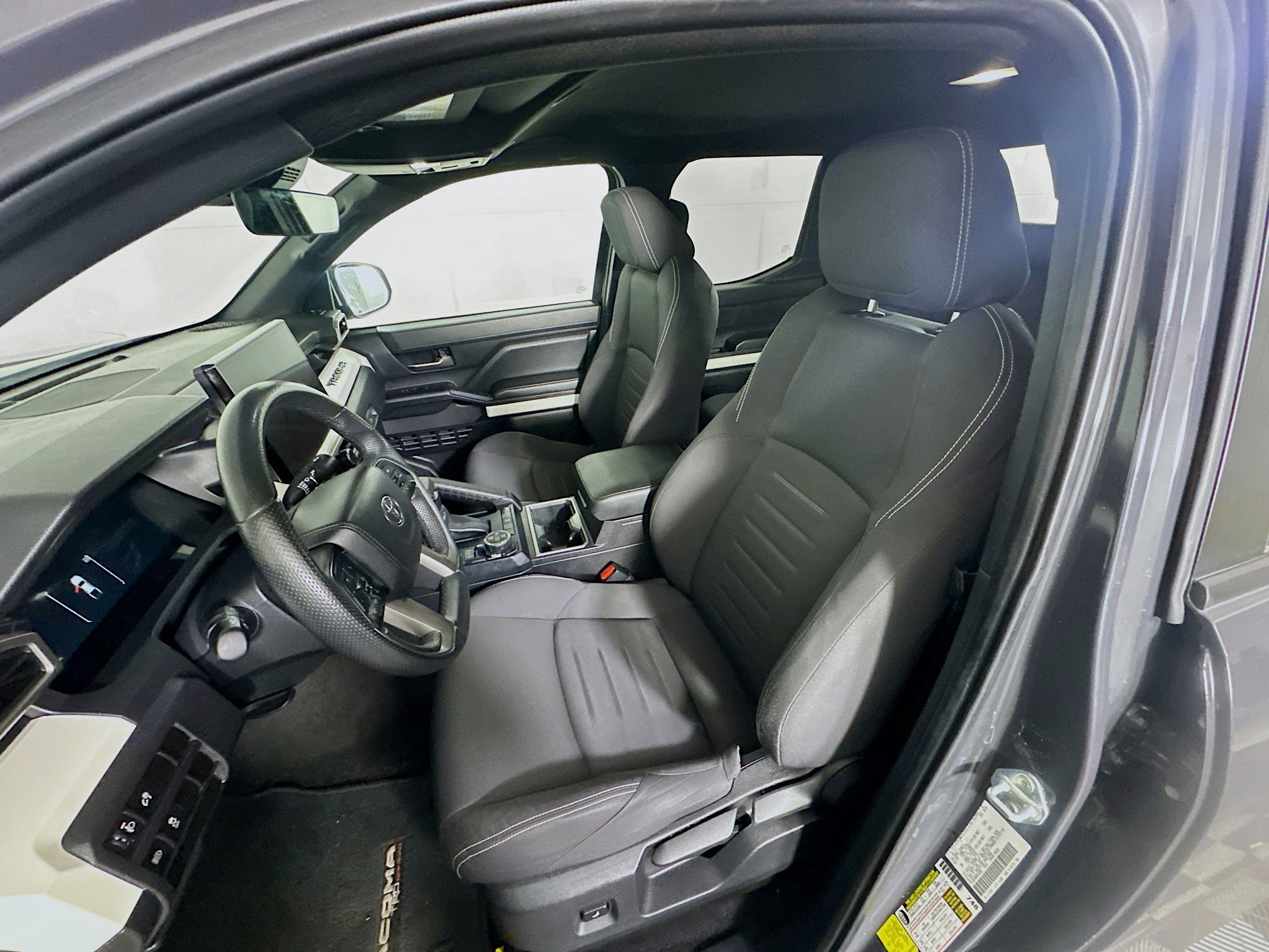 Used 2024 Toyota Tacoma TRD Off-Road AWD/4WD image 13