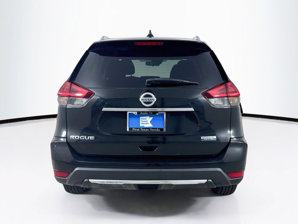 Used 2019 Nissan Rogue S w/ Special Edition Package FWD image 7