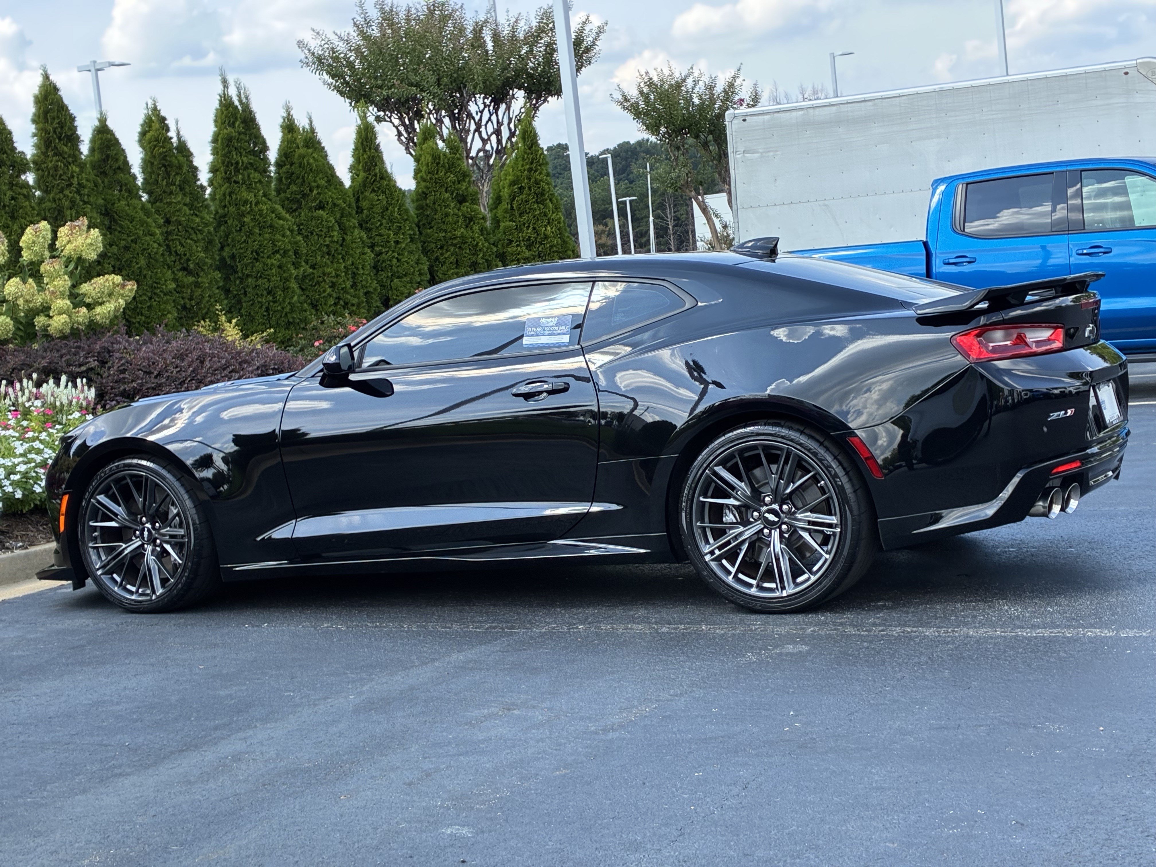 Used 2018 Chevrolet Camaro ZL1 RWD image 10