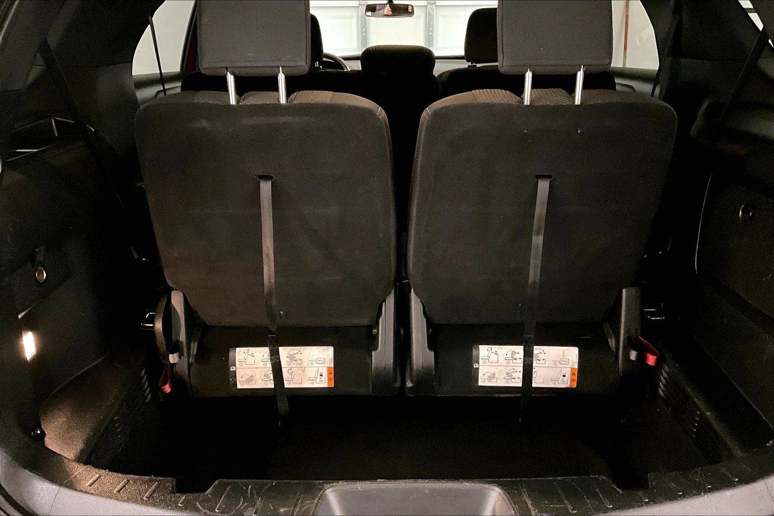 Used 2018 Ford Explorer XLT w/ Equipment Group 201A image 35