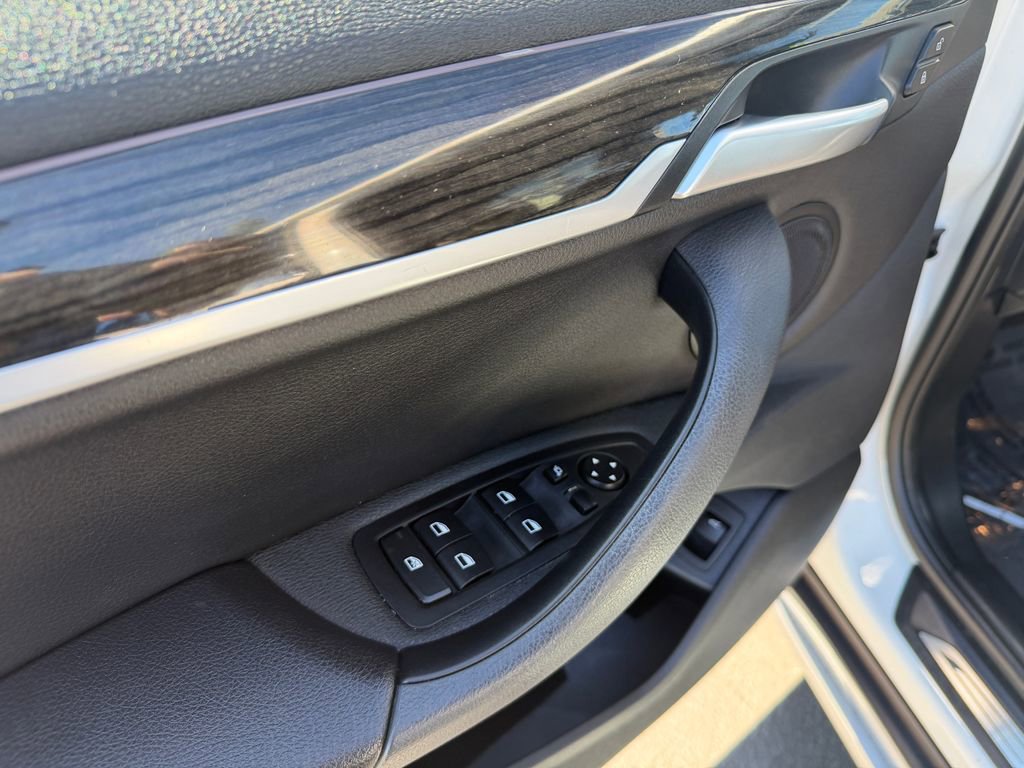 Used 2021 BMW X1 sDrive28i w/ Convenience Package image 13