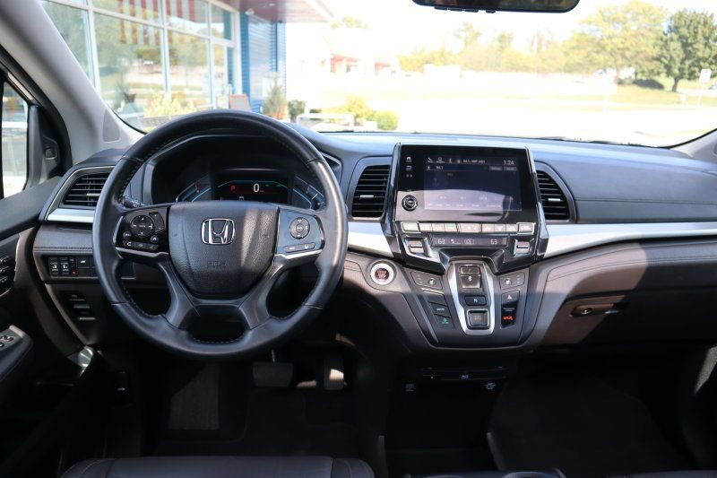 Used 2018 Honda Odyssey EX-L image 11