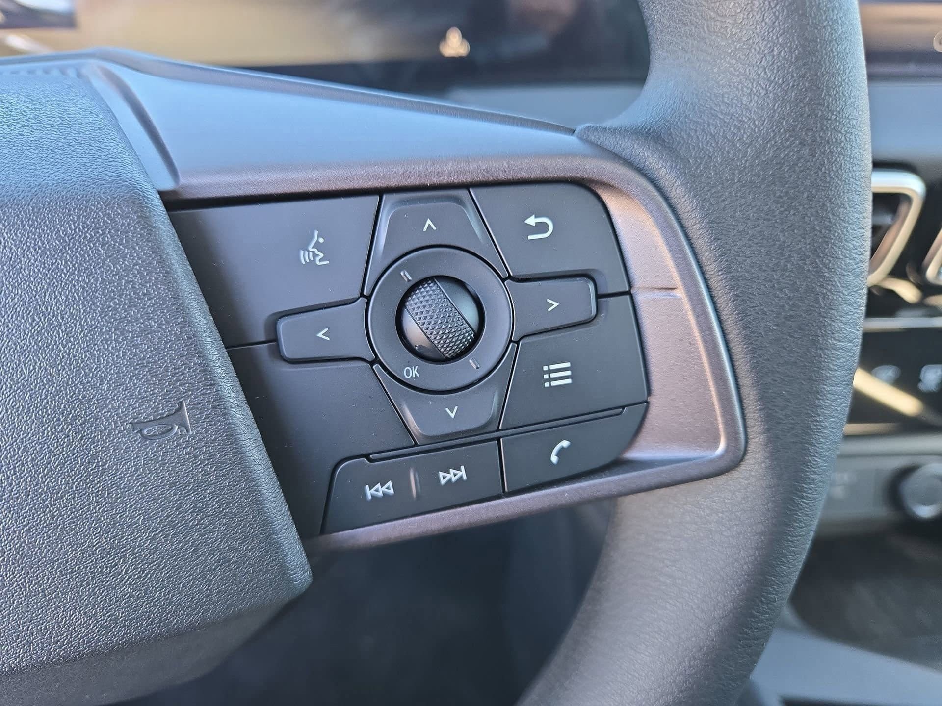 New 2026 Nissan Sentra SV w/ Floor Mat Package FWD image 19