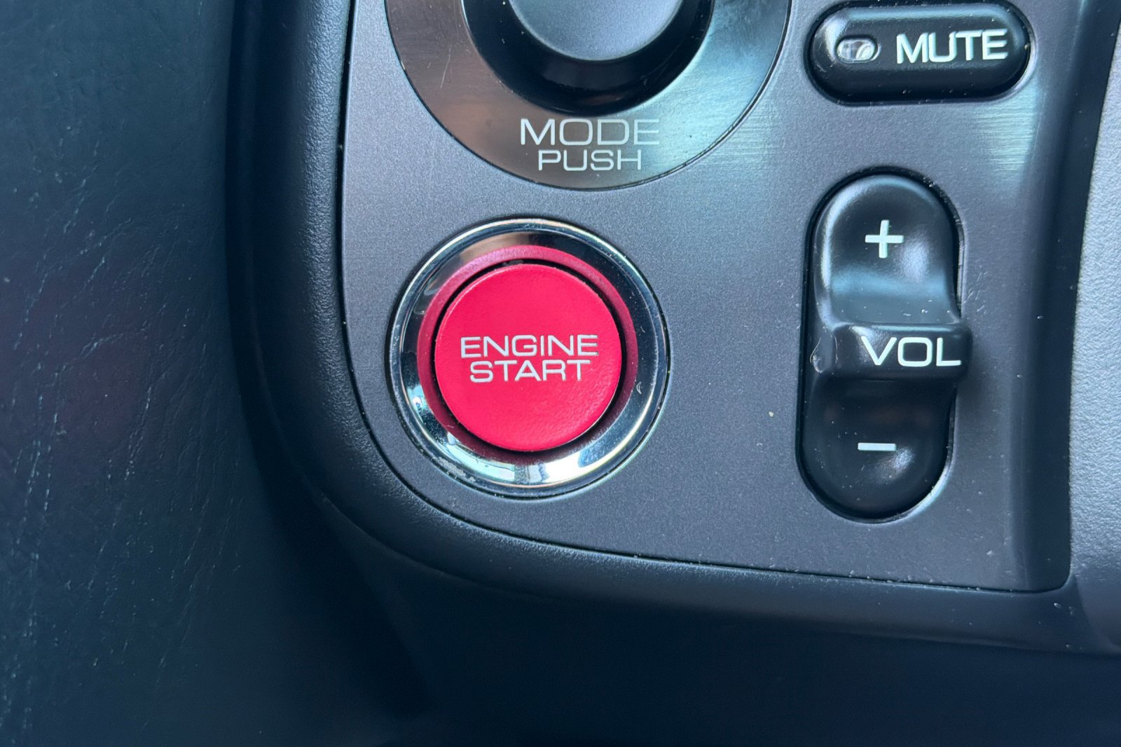 Used 2001 Honda S2000 image 25