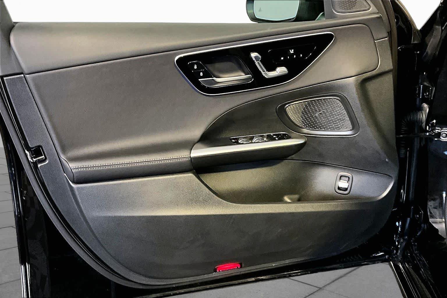 Certified 2026 Mercedes-Benz C 300 4MATIC Sedan image 22