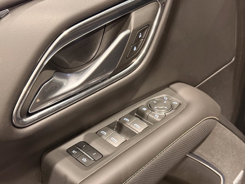 Used 2023 Chevrolet Tahoe Premier w/ Texas Edition RWD image 16