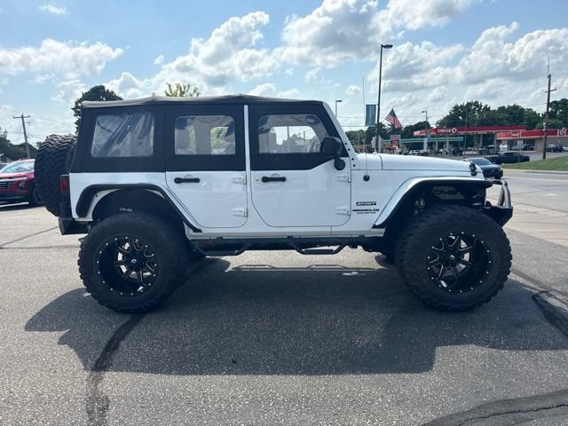 Used 2017 Jeep Wrangler Unlimited Sport w/ Connectivity Group AWD/4WD image 6