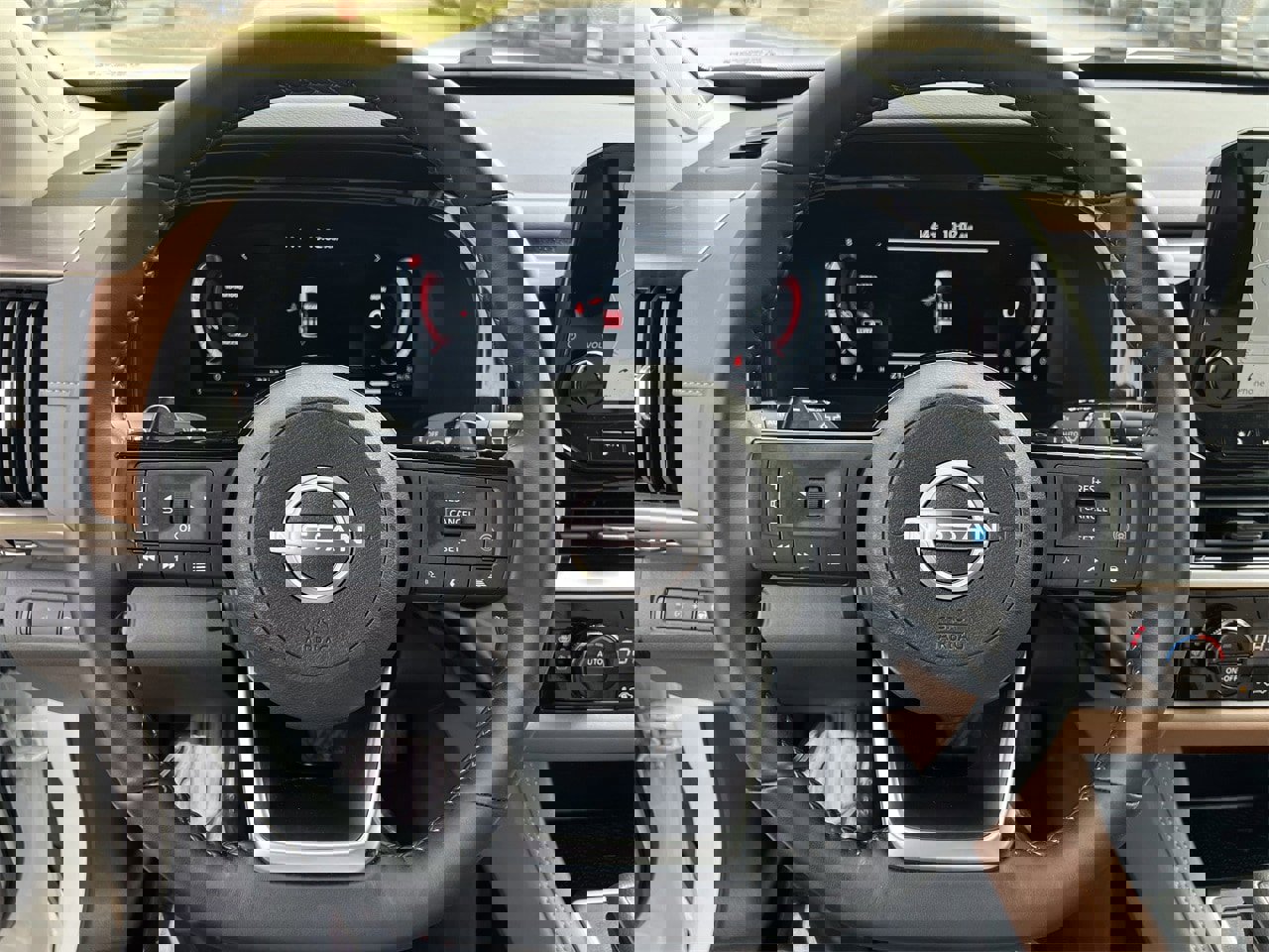 Certified 2024 Nissan Pathfinder Platinum w/ Cargo Package image 11