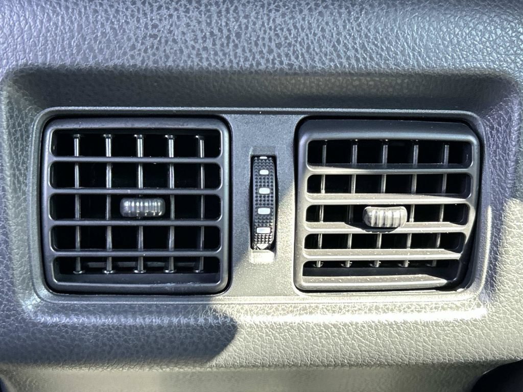 Used 2025 Toyota Camry SE w/ Multimedia Upgrade Package FWD image 18