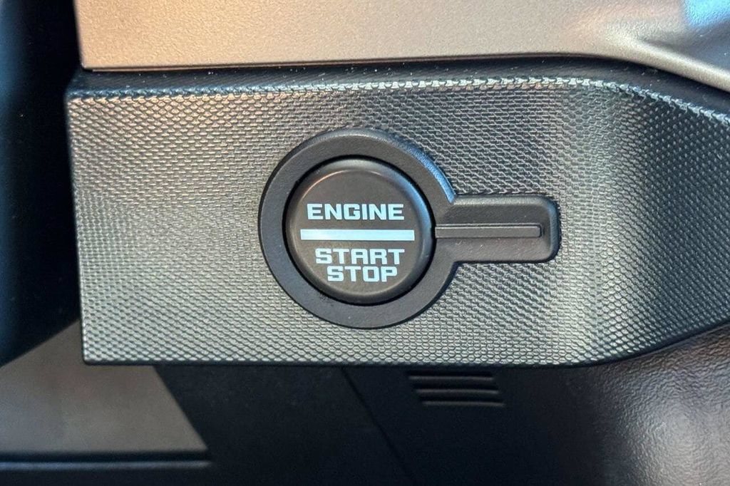 Used 2021 Ford Bronco First Edition AWD/4WD image 29