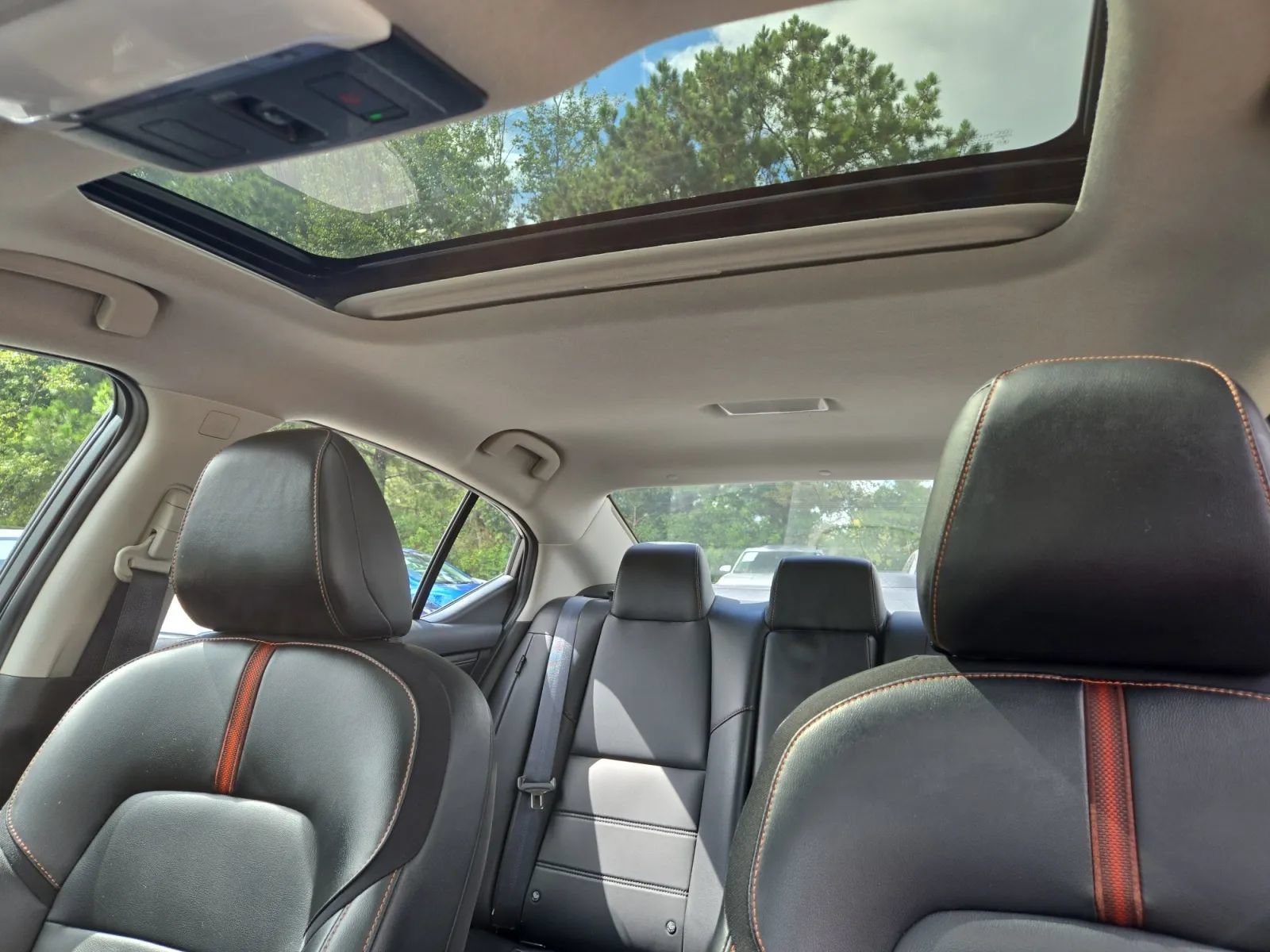 Used 2023 Nissan Sentra SR w/ SR Premium Package FWD image 28