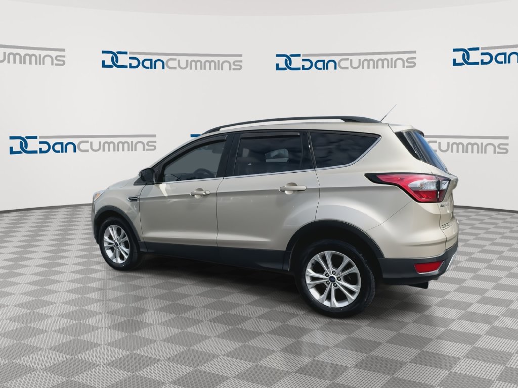 Used 2018 Ford Escape SE FWD image 6