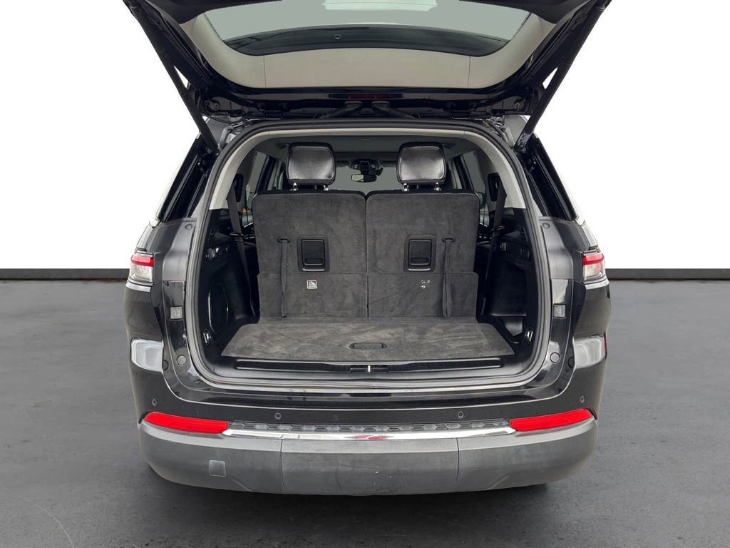 Used 2021 Jeep Grand Cherokee L Limited image 24