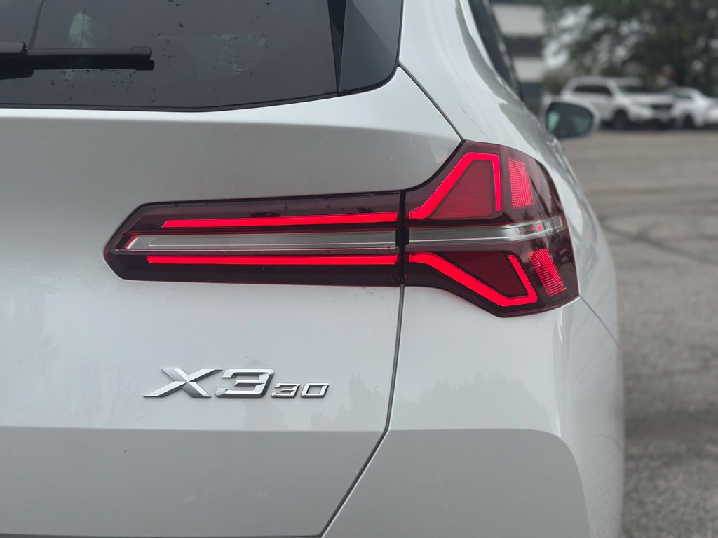 New 2026 BMW X3 xDrive30i w/ Premium Package AWD/4WD image 12