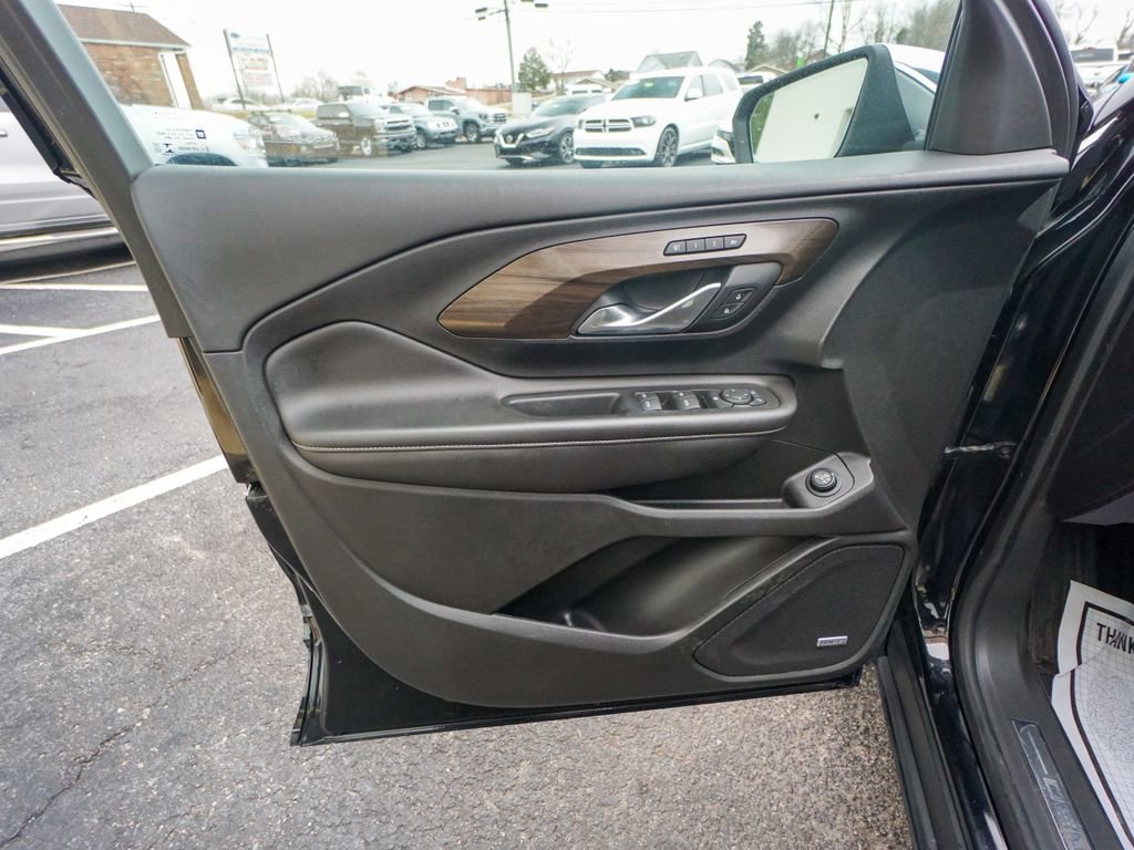 Used 2018 GMC Terrain Denali w/ Advanced Safety Package image 13