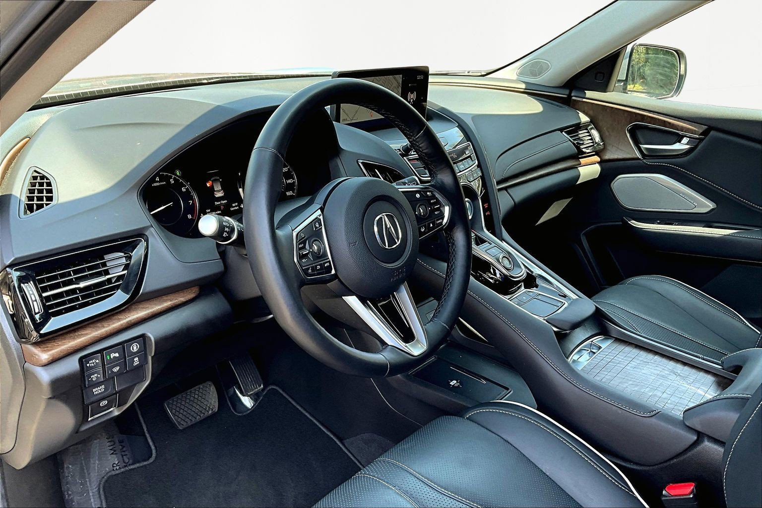 Used 2024 Acura RDX SH-AWD w/ Advance Package image 17