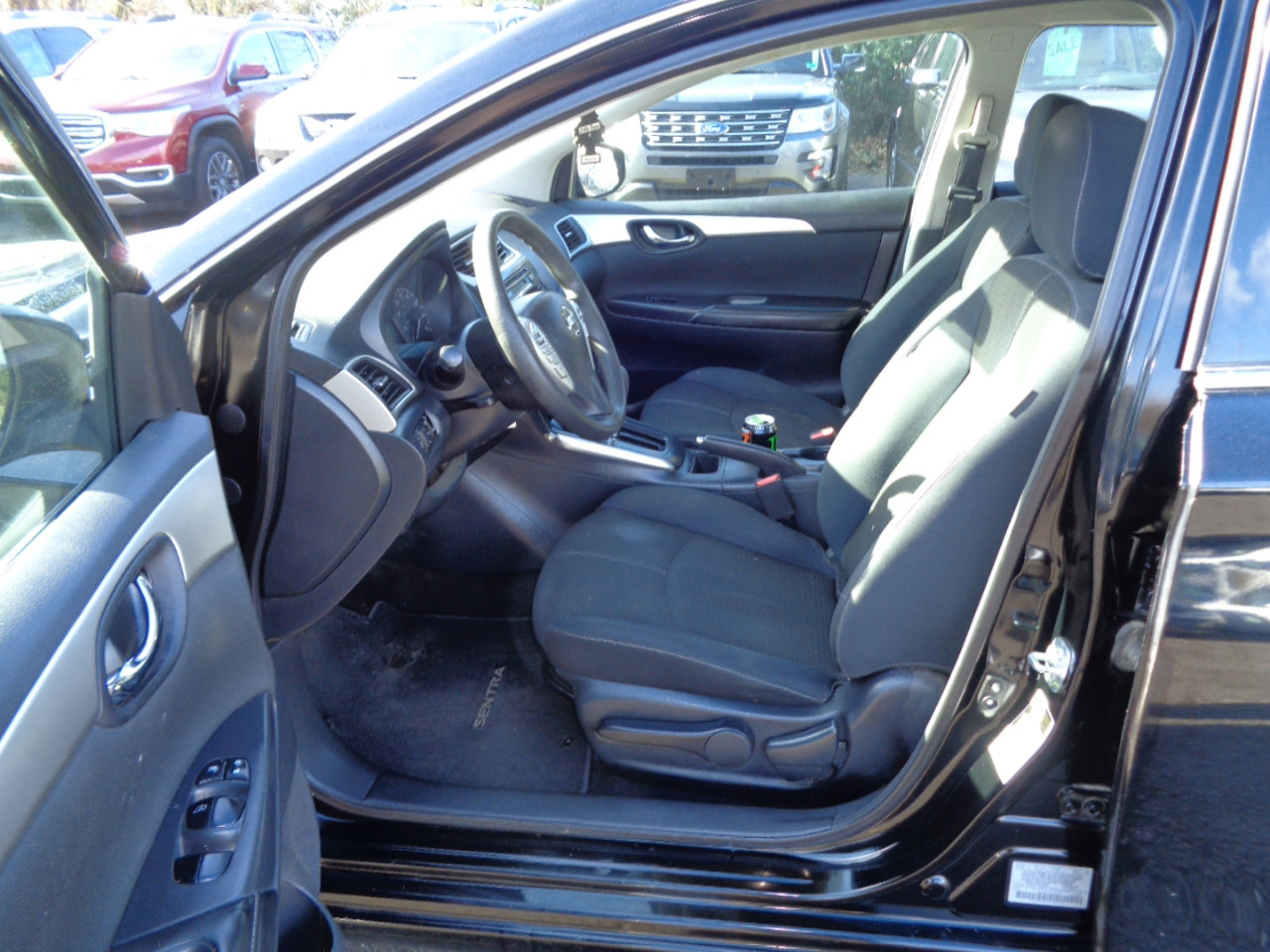 Used 2017 Nissan Sentra S image 13