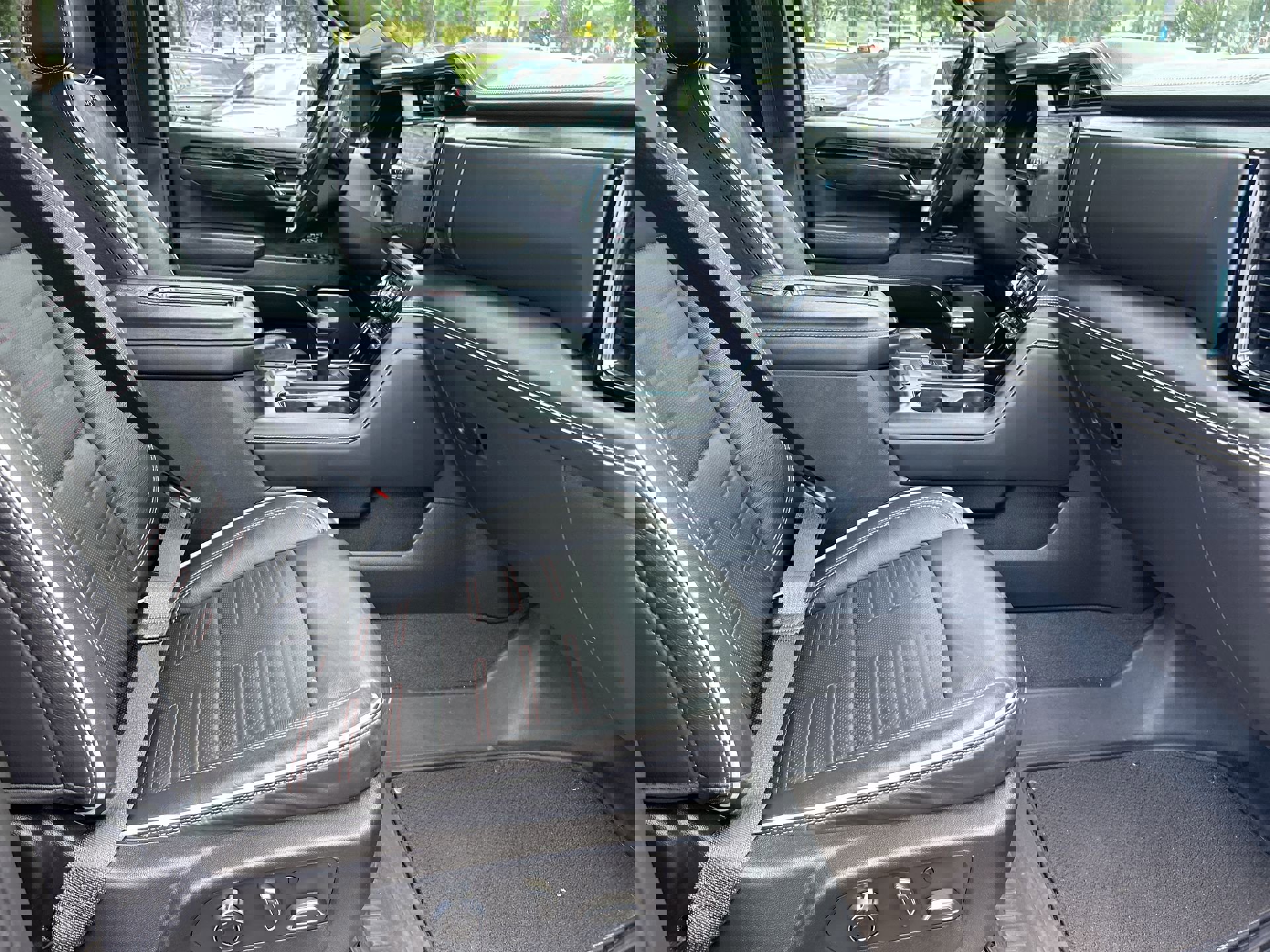 Used 2022 GMC Sierra 1500 AT4X image 22