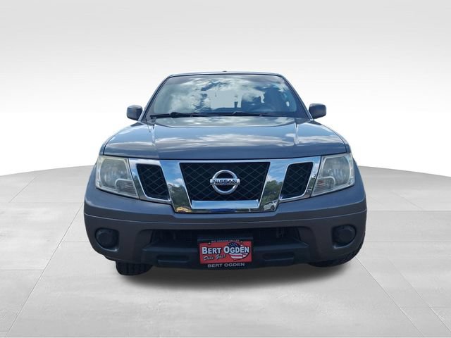 Used 2016 Nissan Frontier SV AWD/4WD image 2
