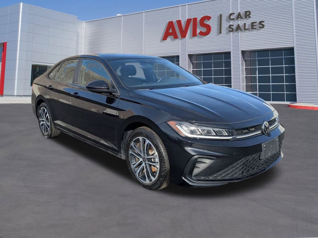 Used 2025 Volkswagen Jetta Sport image 3