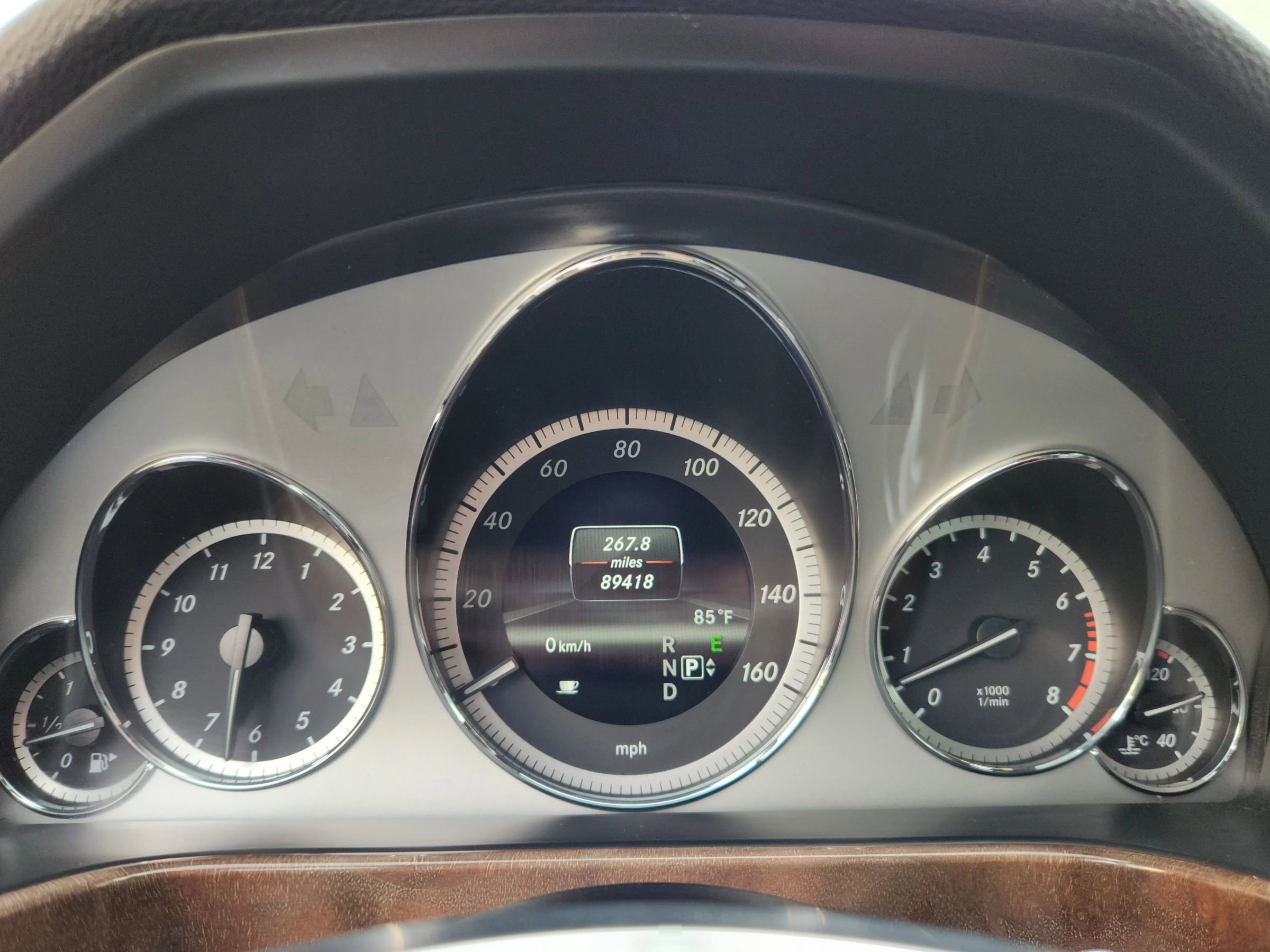Used 2013 Mercedes-Benz E 350 4MATIC Sedan image 10