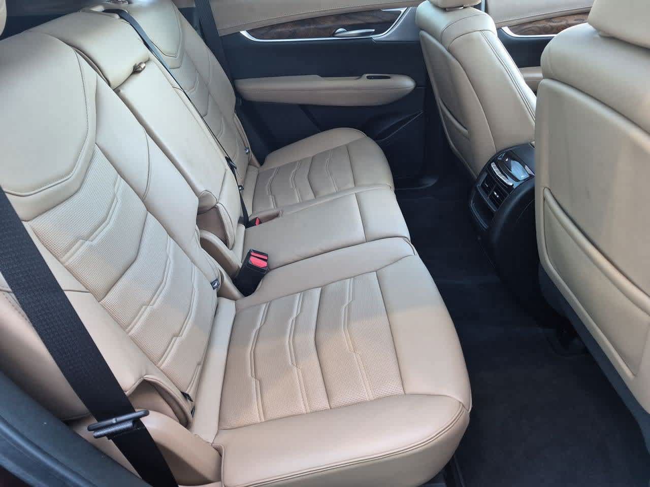 Used 2023 Cadillac XT5 Premium Luxury w/ Platinum Package AWD/4WD image 21
