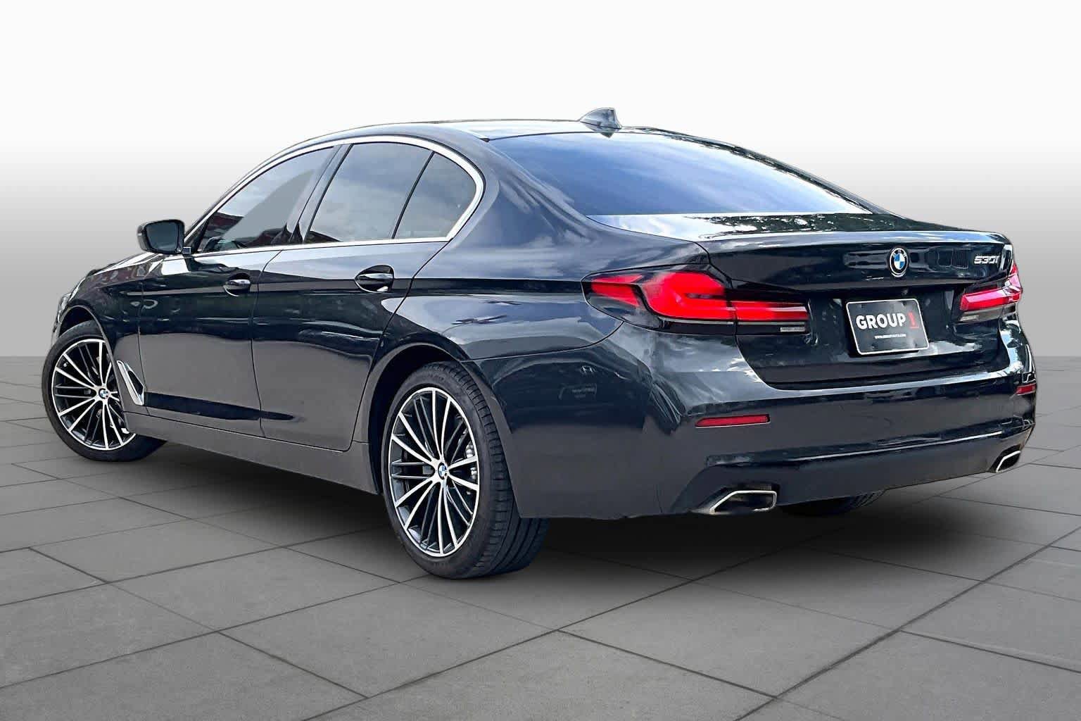 Used 2023 BMW 530i w/ Convenience Package RWD image 11