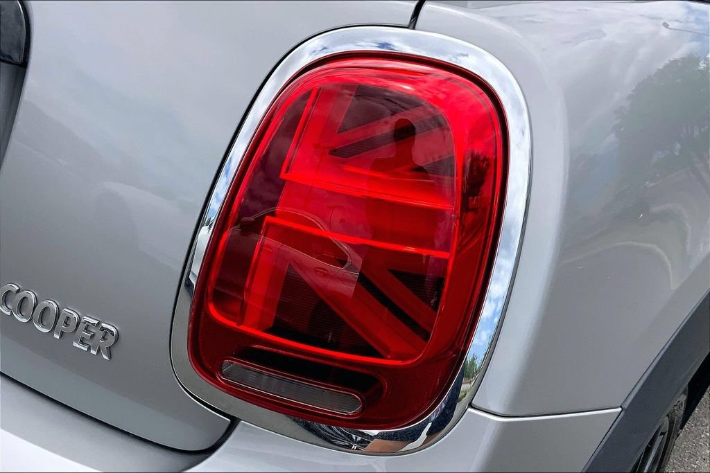 Used 2024 MINI Cooper 4-Door Hardtop FWD image 27