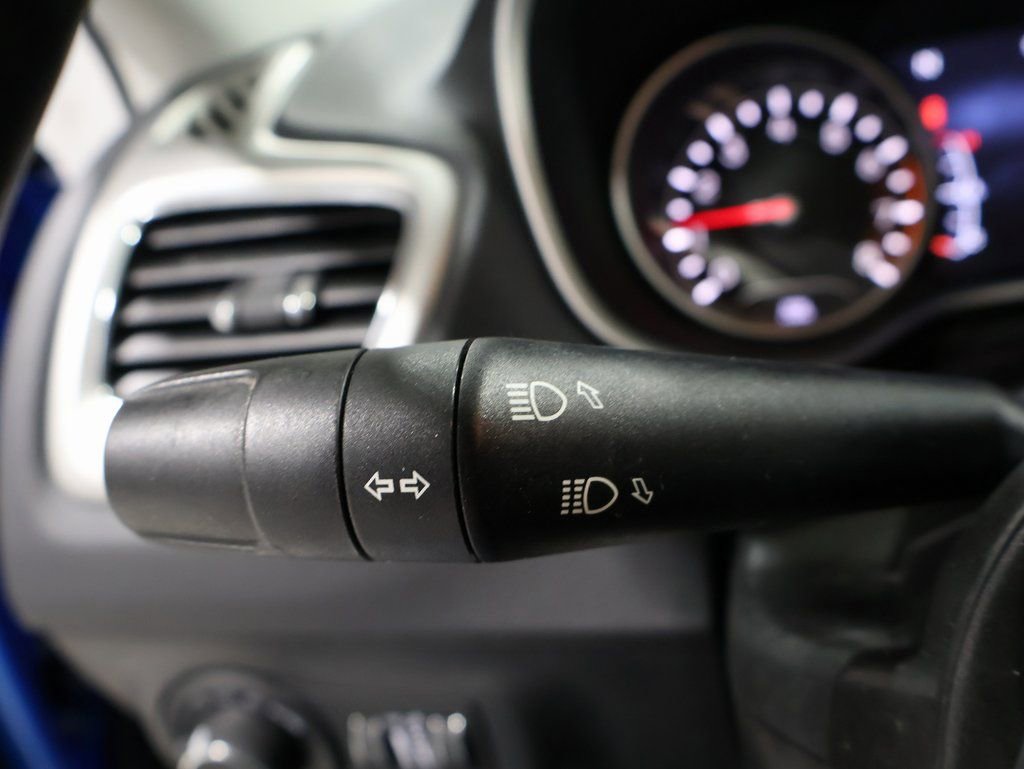 Used 2019 Jeep Compass Latitude w/ Popular Equipment Group image 38