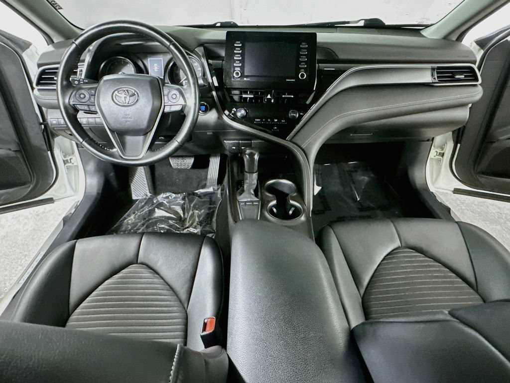 Used 2023 Toyota Camry SE w/ Convenience Package FWD image 15