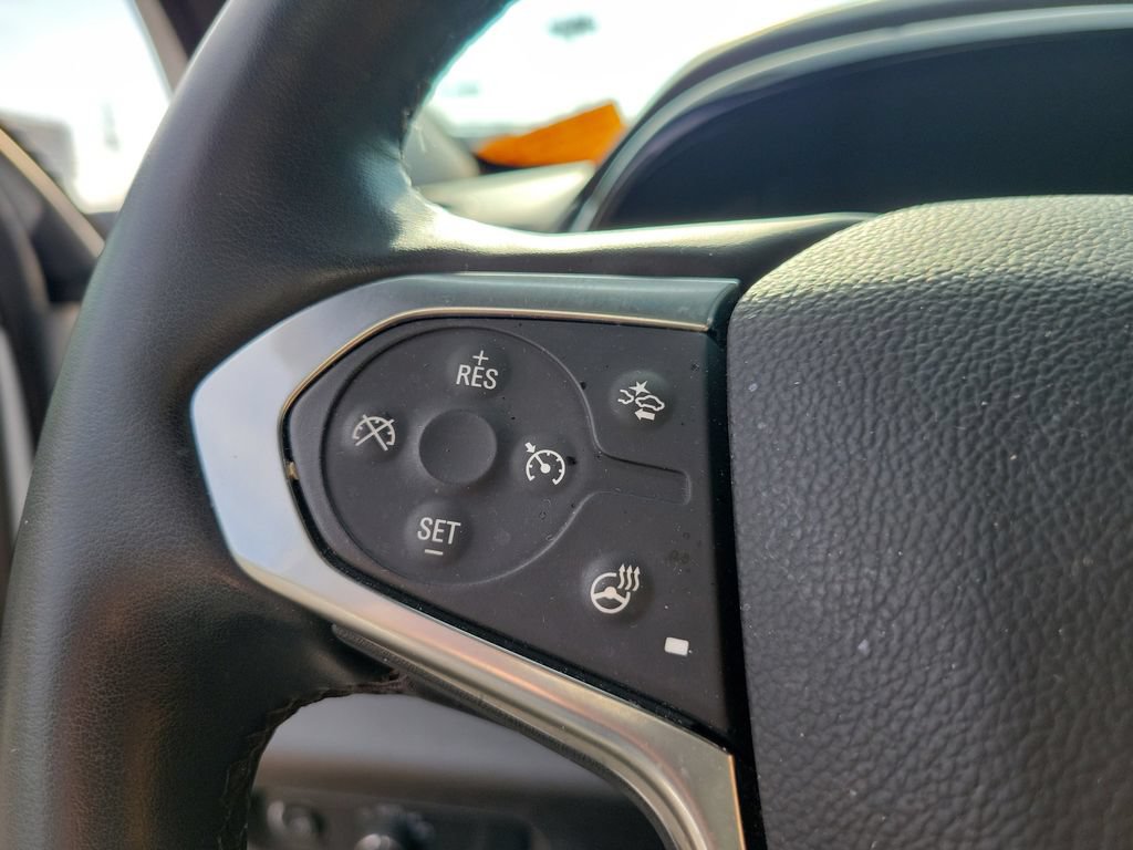 Used 2023 Chevrolet Traverse Premier FWD image 30