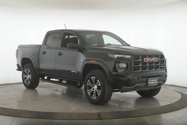Used 2024 GMC Canyon AT4 image 2