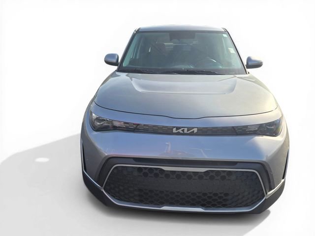 Used 2025 Kia Soul LX image 9