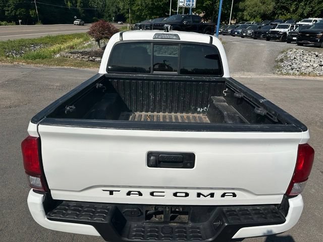 Used 2019 Toyota Tacoma SR RWD image 4