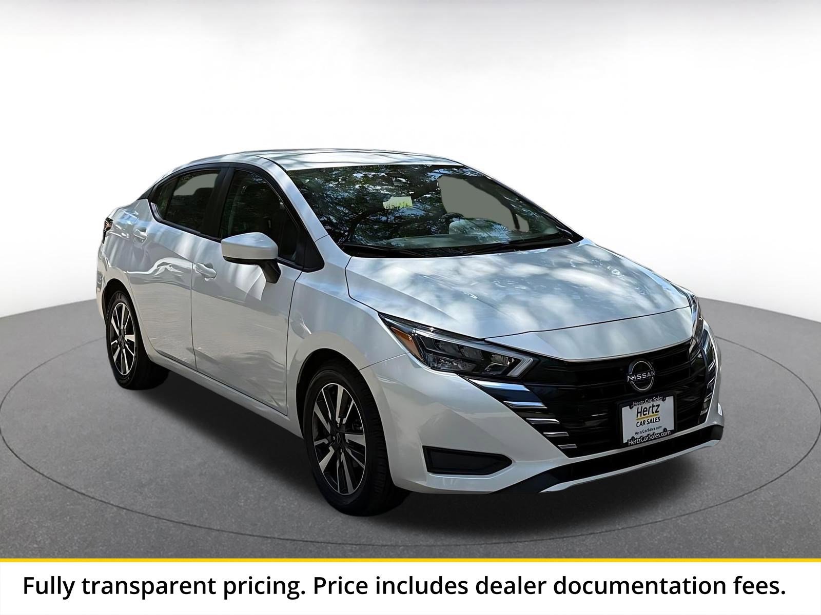 Used 2025 Nissan Versa SV FWD image 1