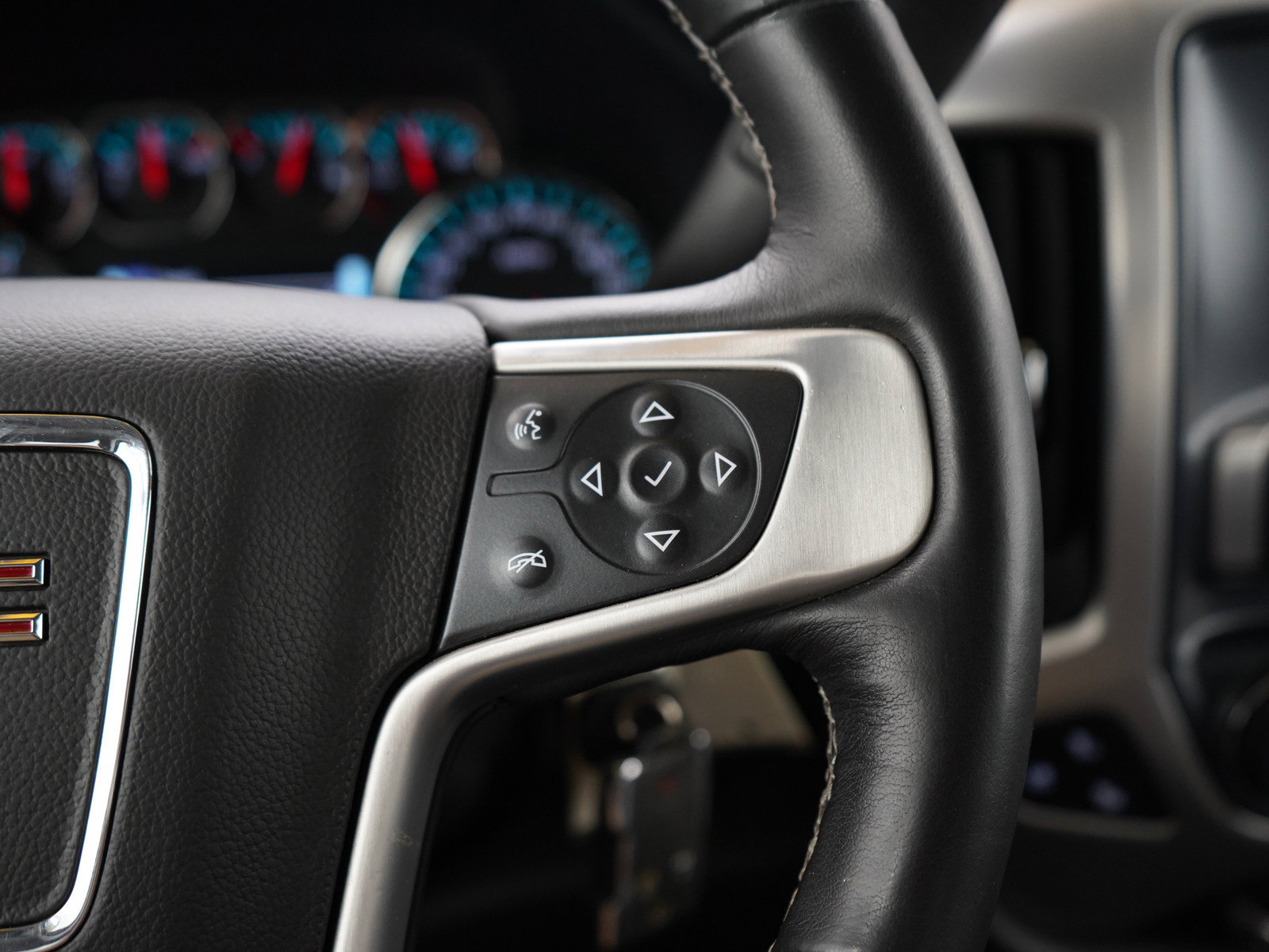 Used 2018 GMC Sierra 1500 SLT AWD/4WD image 25