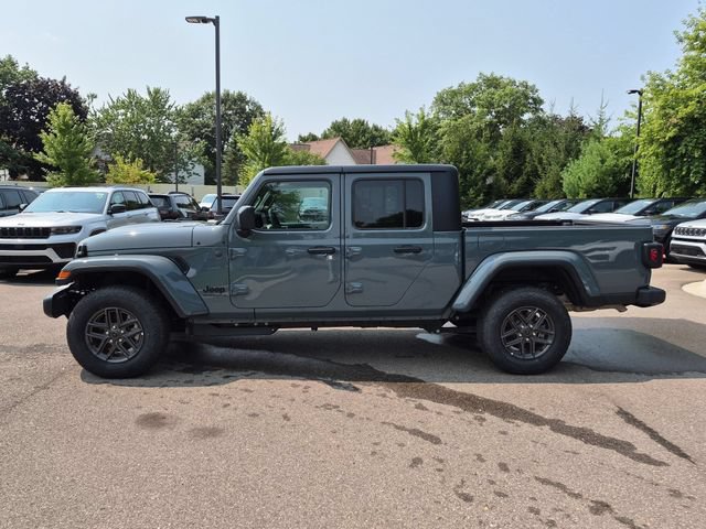New 2026 Jeep Gladiator Sport AWD/4WD image 6