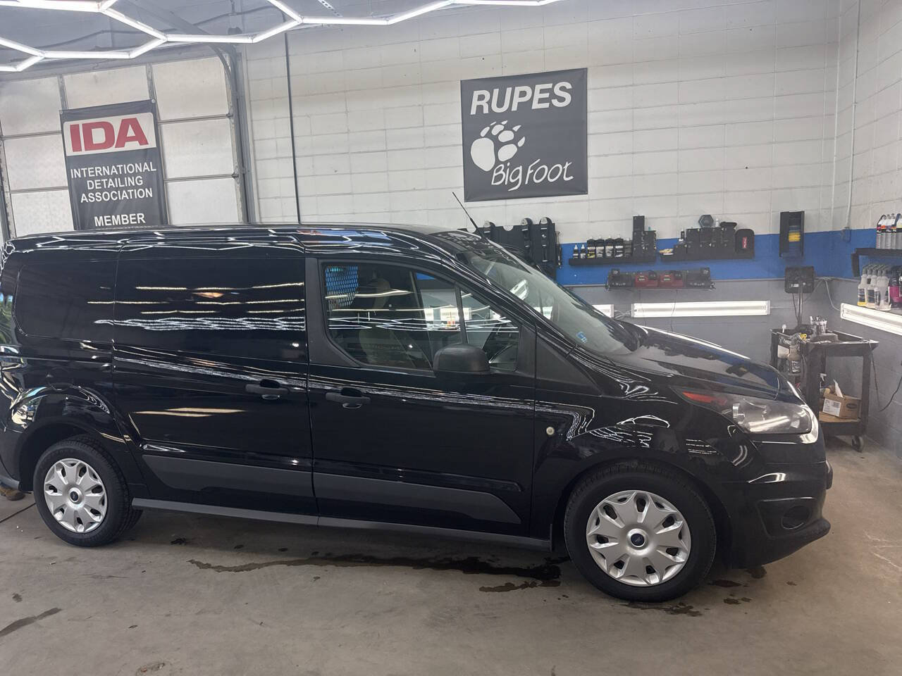 Used 2015 Ford Transit Connect XLT FWD image 8