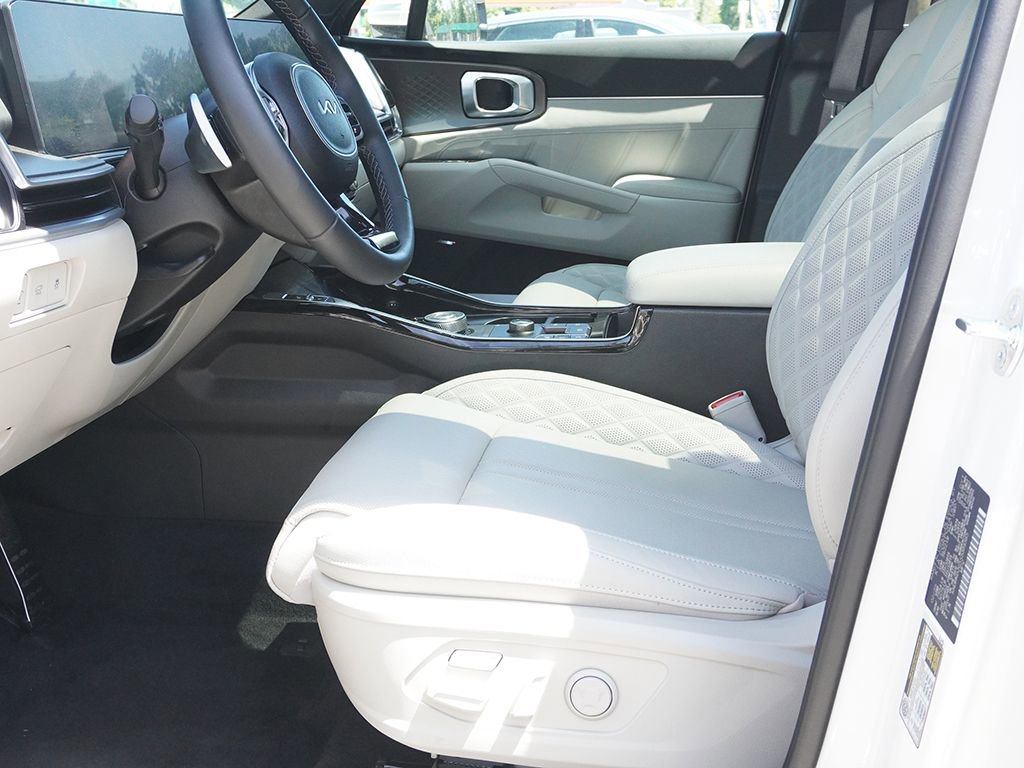 Used 2025 Kia Sorento SX Prestige AWD/4WD image 30